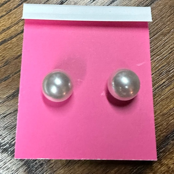 Kate Spade Everyday Spade Reversible Pearl Spade Stud Earrings - Picture 2 of 8